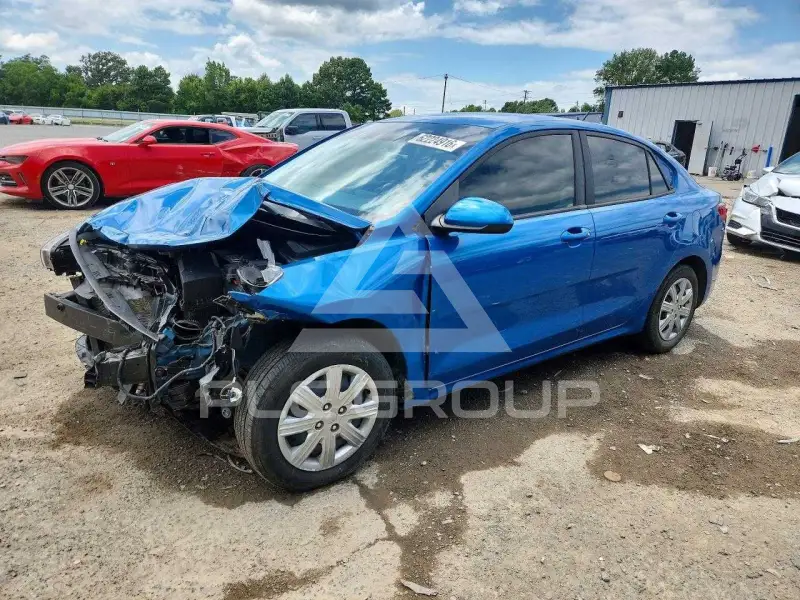 2023 KIA Rio фото