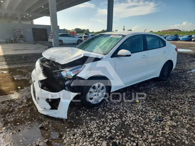 2023 KIA Rio фото