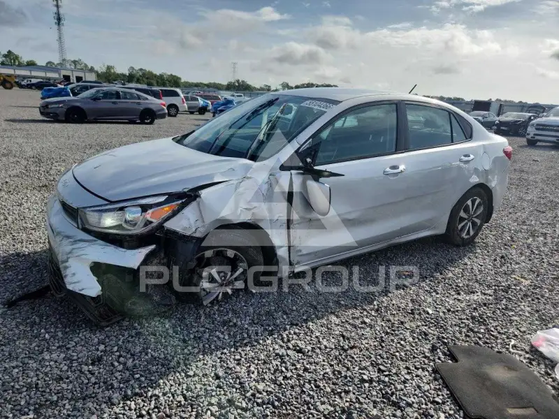 2023 KIA Rio photo