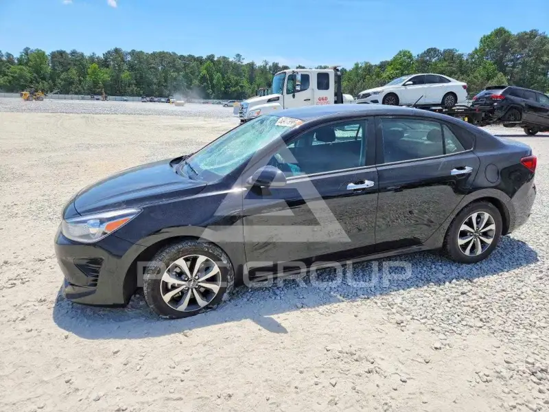2023 KIA Rio photo