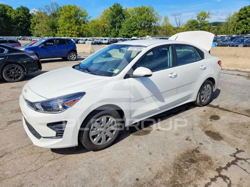 2023 KIA Rio фото