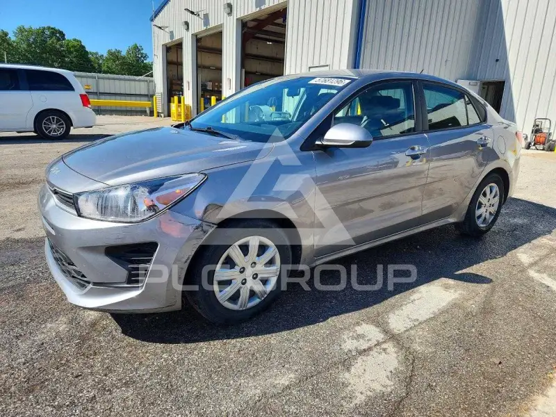 2023 KIA Rio фото