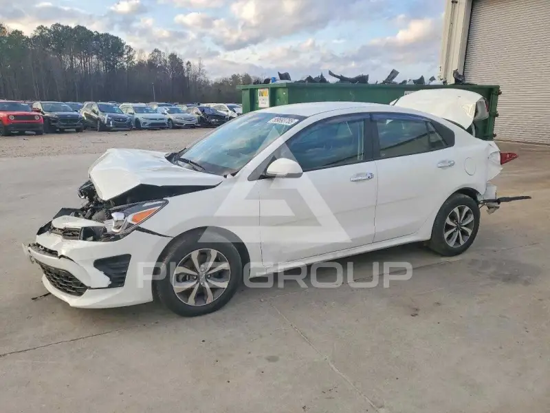 2023 KIA Rio фото