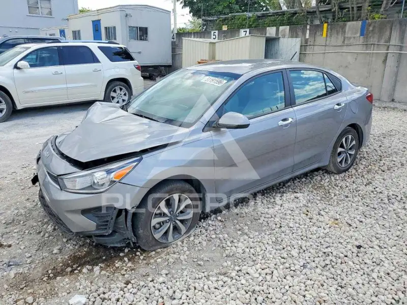 2023 KIA Rio фото