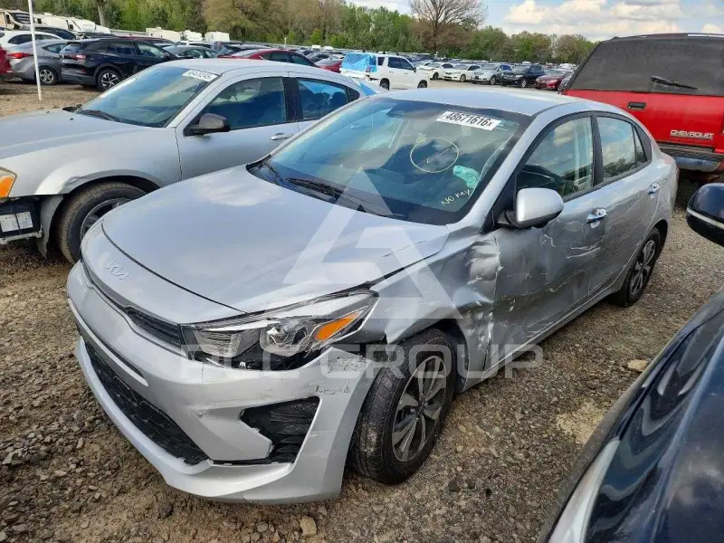 2023 KIA Rio фото