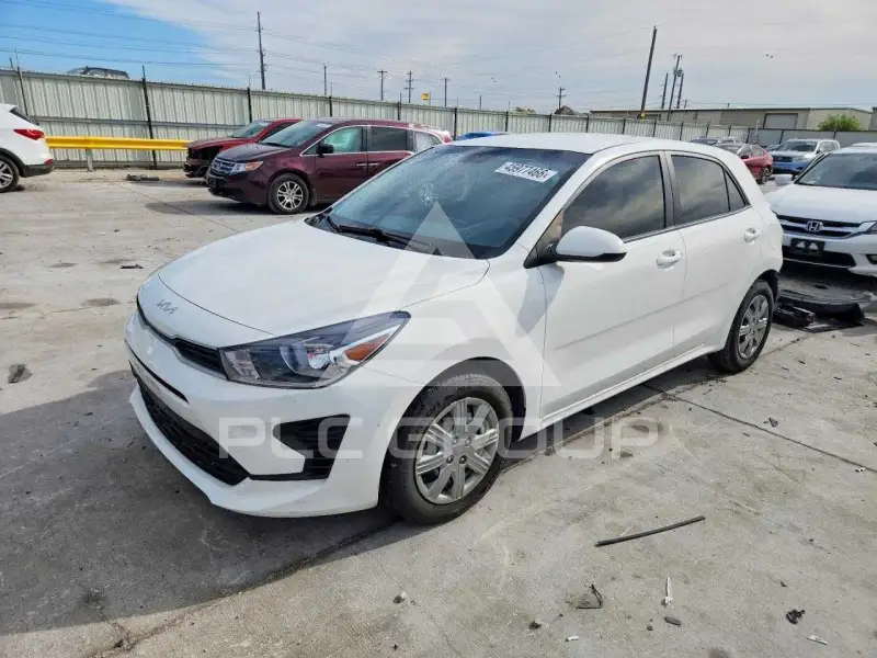 2023 KIA Rio фото