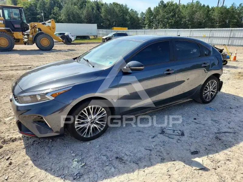 2023 KIA Forte photo