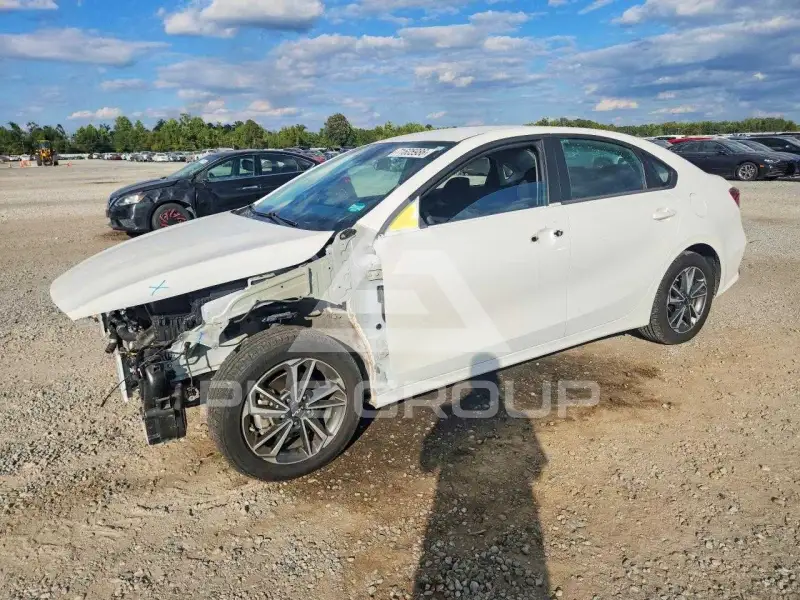 2023 KIA Forte photo