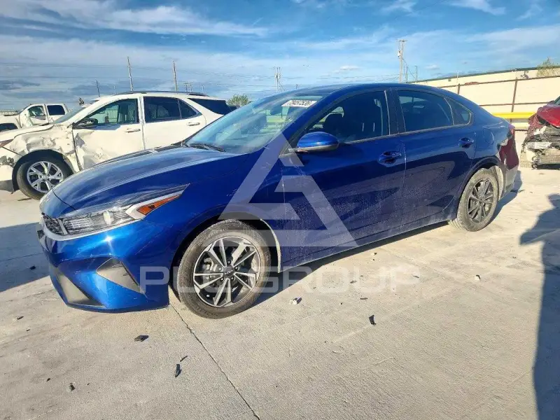 2023 KIA Forte photo