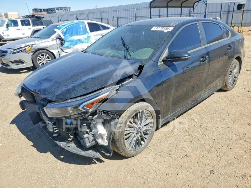 2023 KIA Forte photo