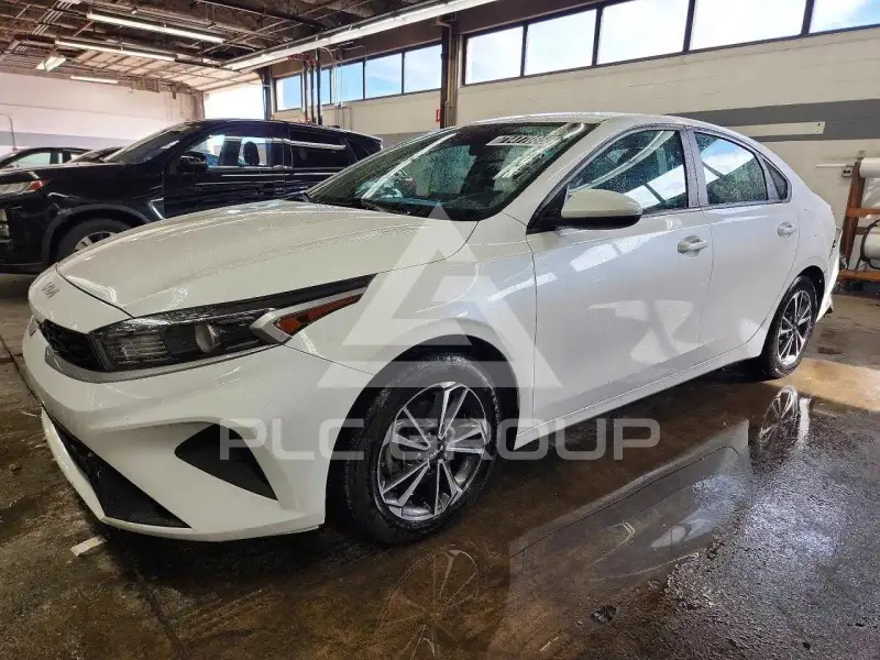 2023 KIA Forte фото