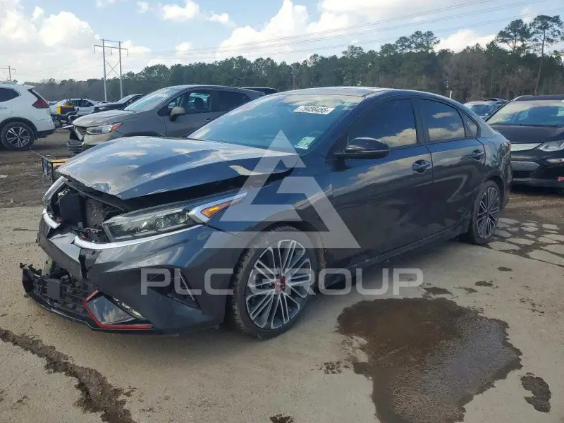 2023 KIA Forte фото