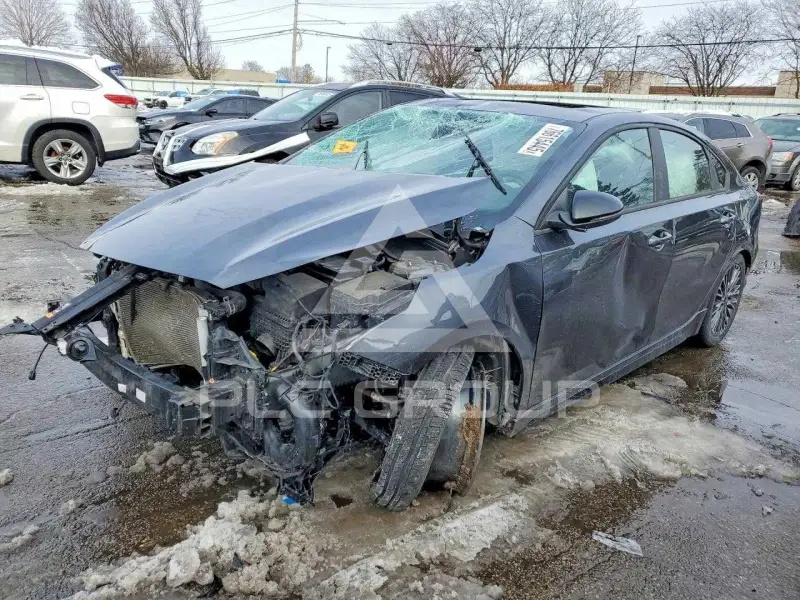 2023 KIA Forte photo