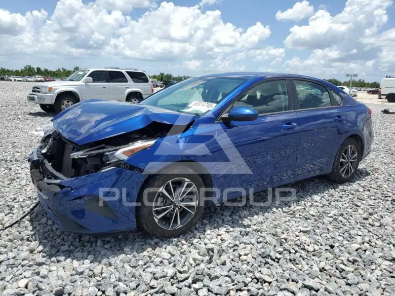 2023 KIA Forte фото