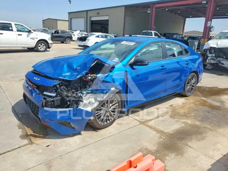 2023 KIA Forte photo