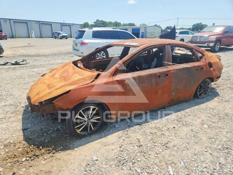 2023 KIA Forte фото