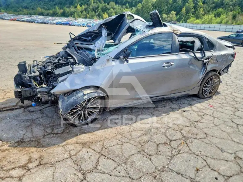 2023 KIA Forte фото
