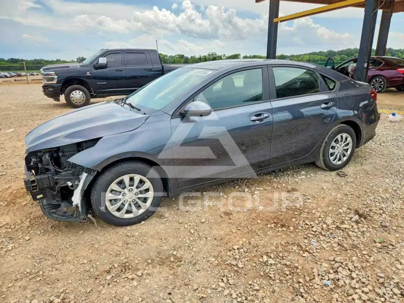 2023 KIA Forte фото