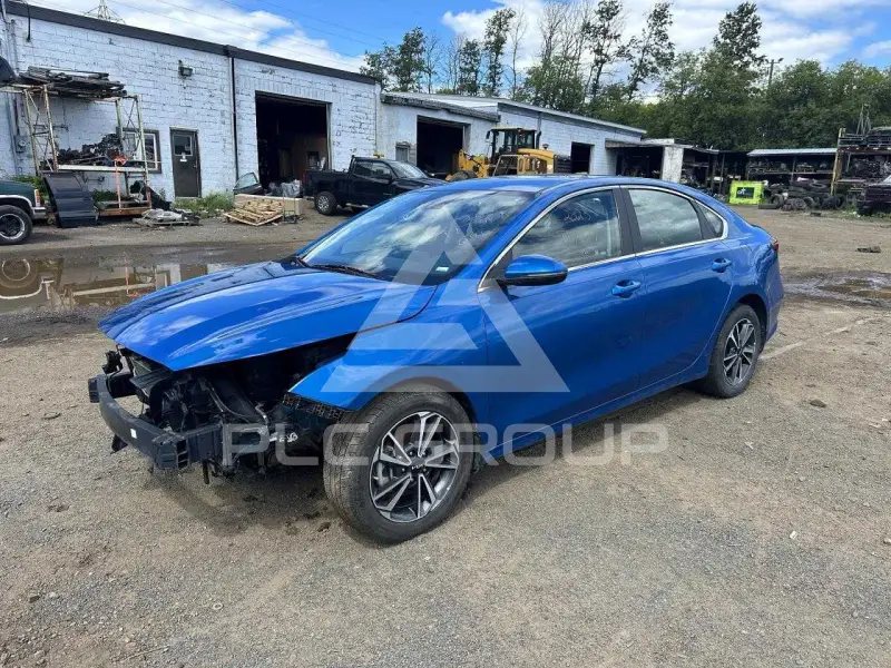 2023 KIA Forte фото