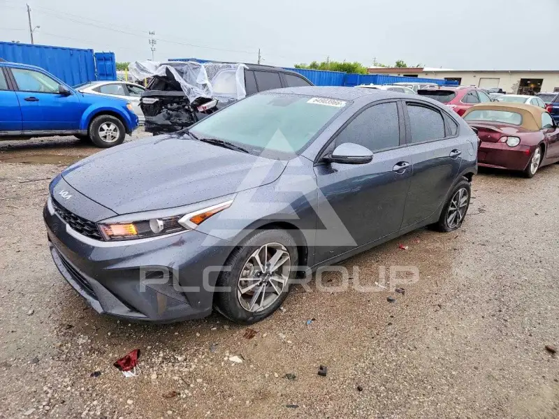 2023 KIA Forte фото