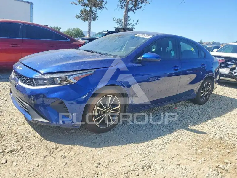 2023 KIA Forte фото