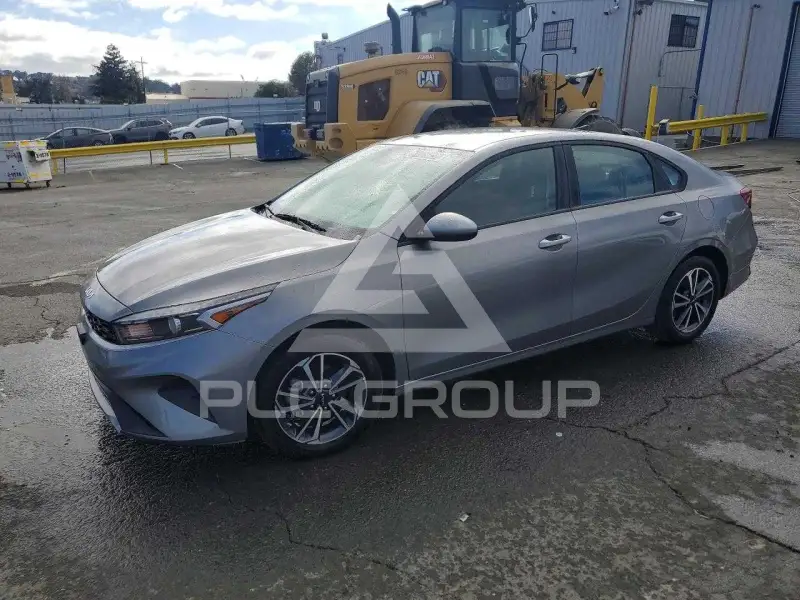 2023 KIA Forte фото