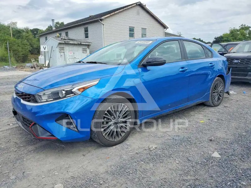 2023 KIA Forte photo