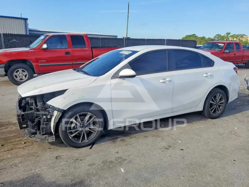 2023 KIA Forte photo