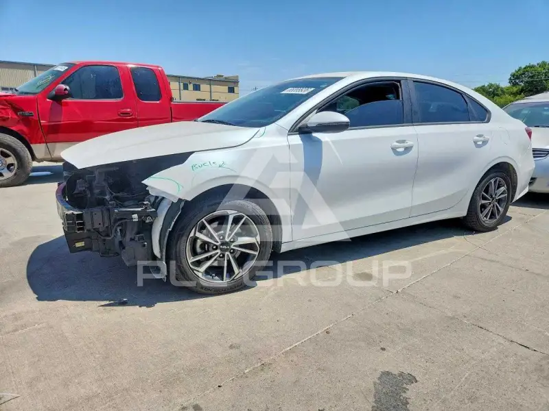 2023 KIA Forte фото