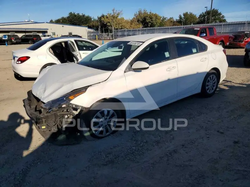 2023 KIA Forte photo