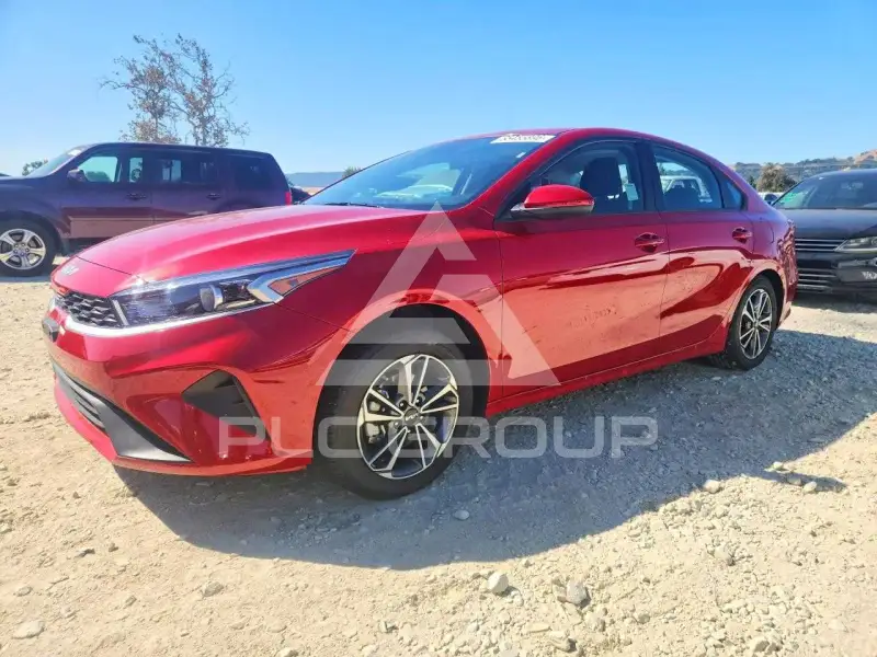 2023 KIA Forte фото