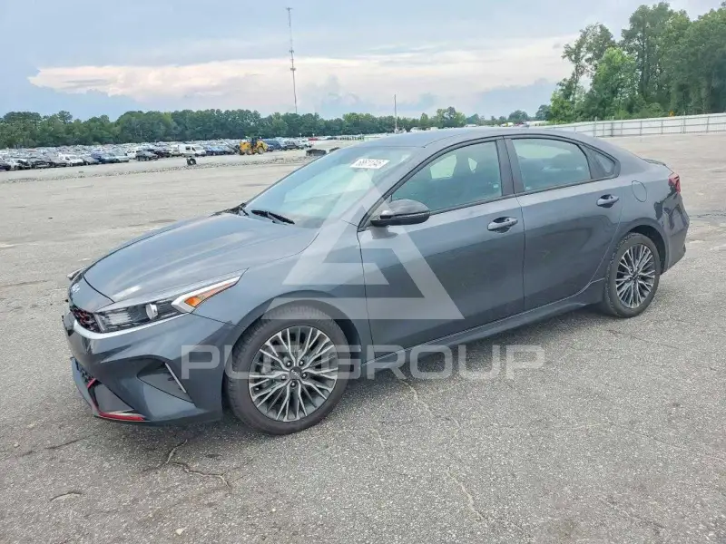 2023 KIA Forte photo