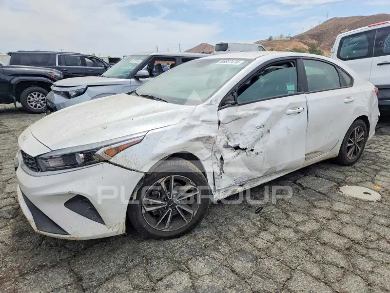 2023 KIA Forte photo