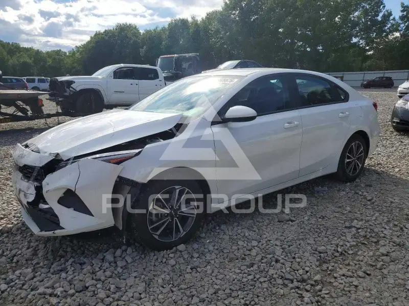 2023 KIA Forte photo
