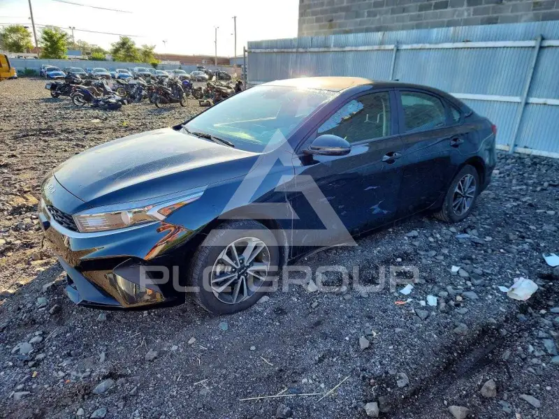 2023 KIA Forte photo
