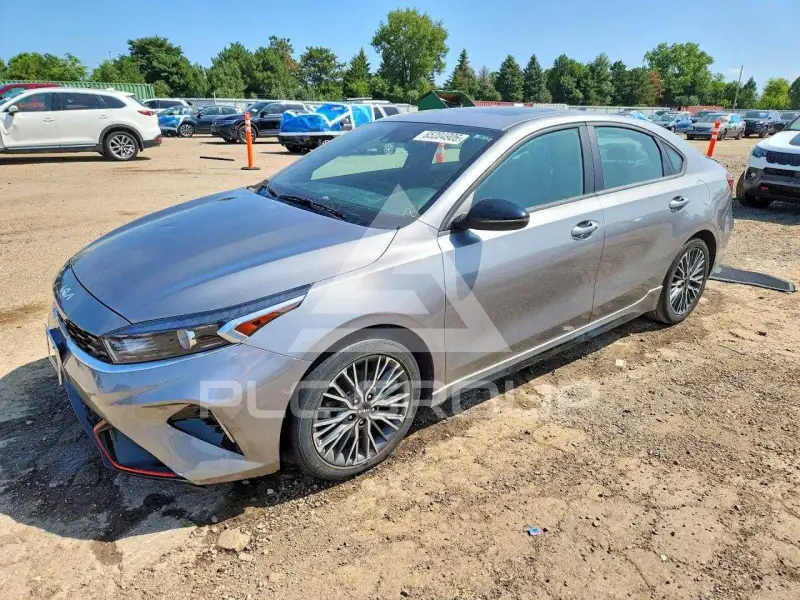 2023 KIA Forte фото