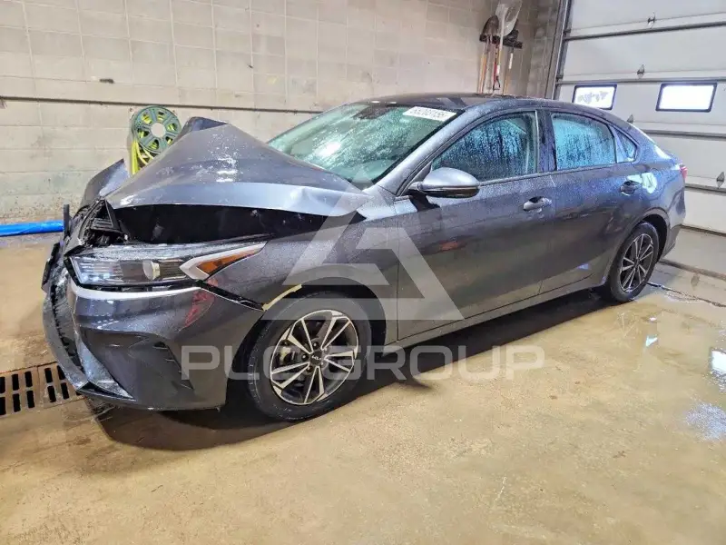 2023 KIA Forte фото