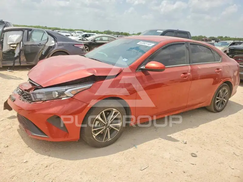 2023 KIA Forte фото