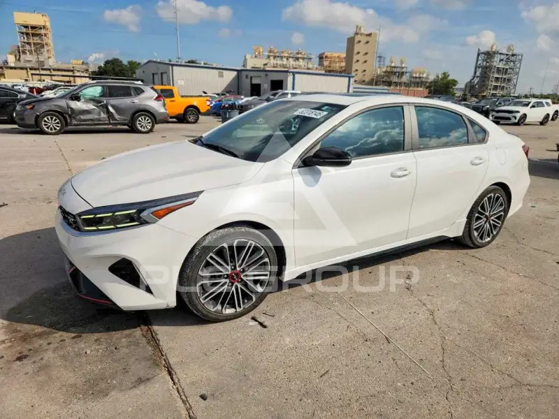 2023 KIA Forte фото