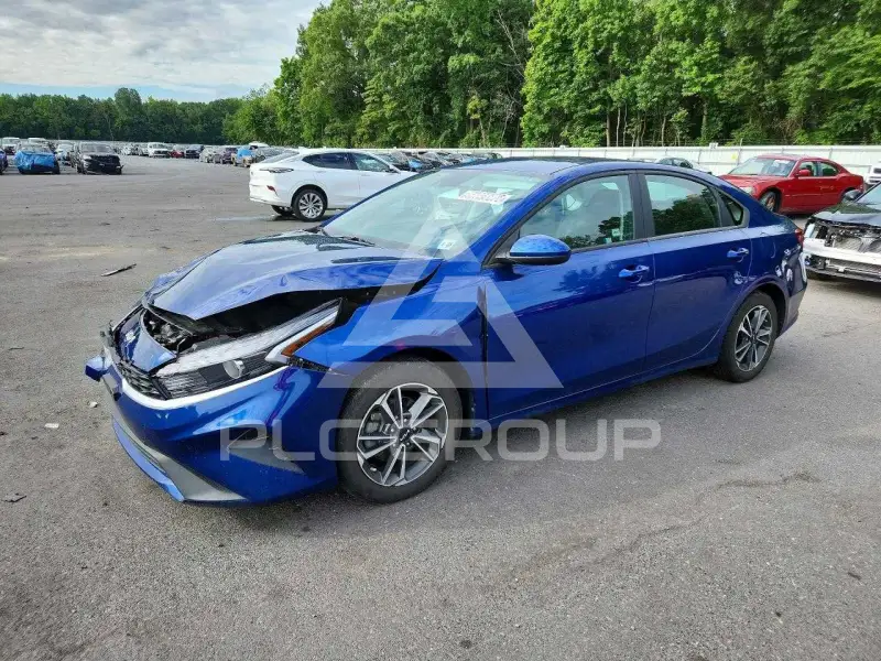 2023 KIA Forte фото
