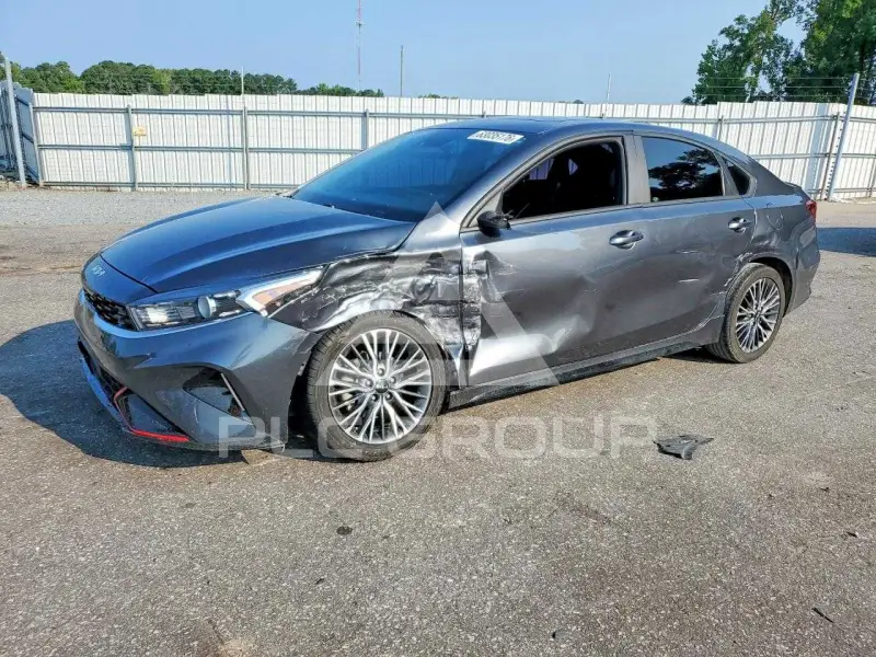 2023 KIA Forte фото