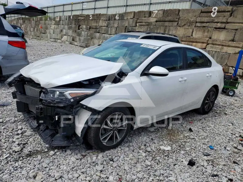 2023 KIA Forte photo
