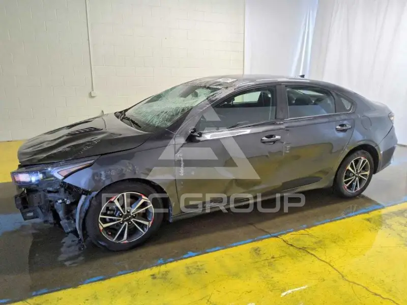 2023 KIA Forte photo