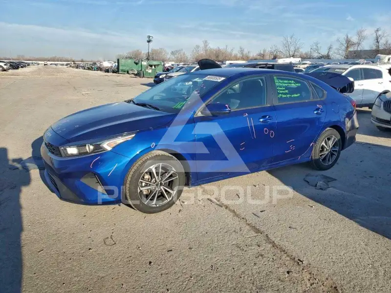 2023 KIA Forte photo
