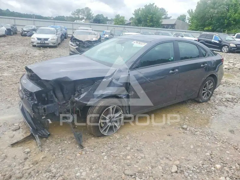2023 KIA Forte фото