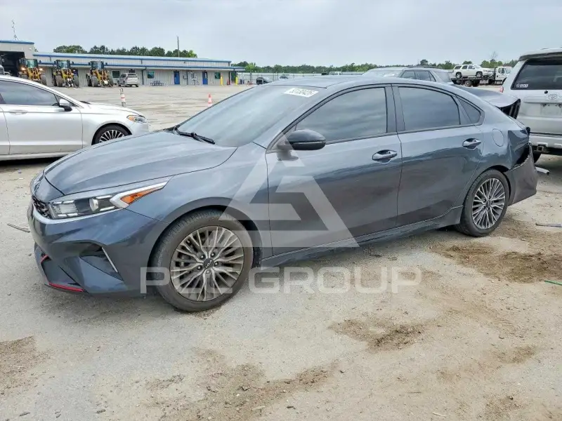 2023 KIA Forte photo