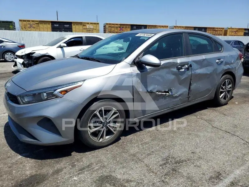 2023 KIA Forte фото