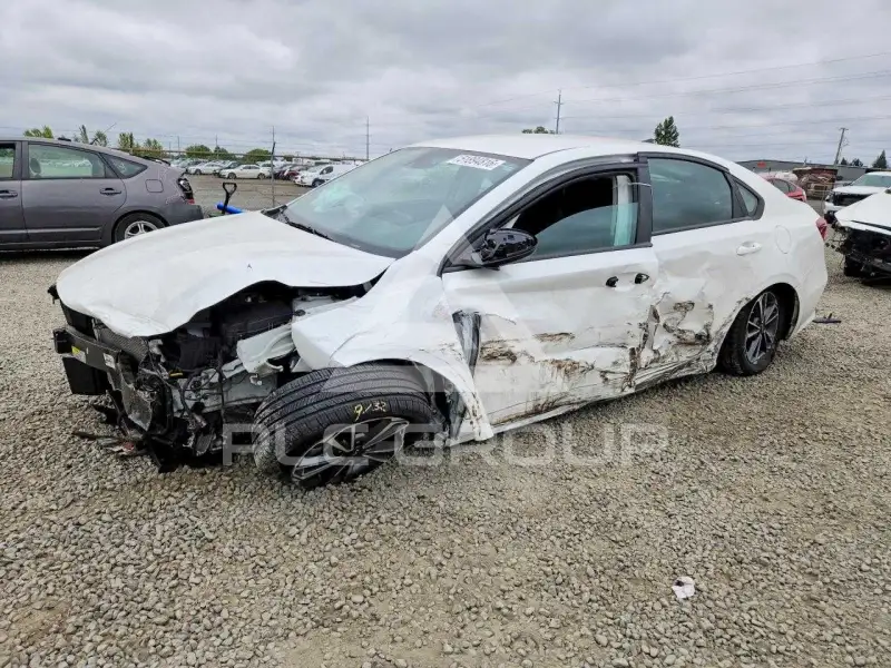 2023 KIA Forte фото