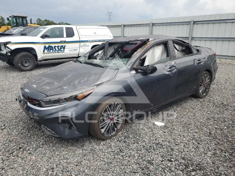 2023 KIA Forte фото