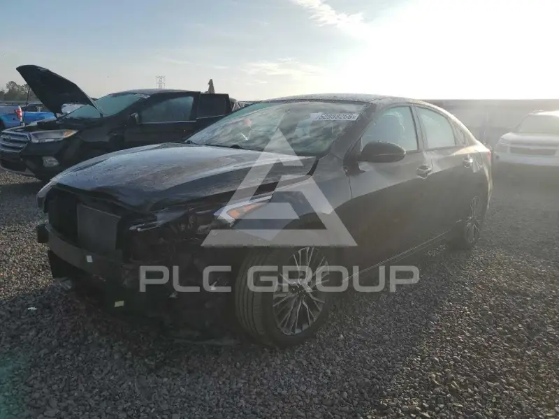2023 KIA Forte фото